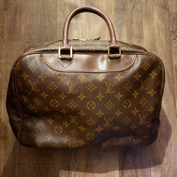 Louis Vuitton Deauville Handbag - Picture 2 of 8